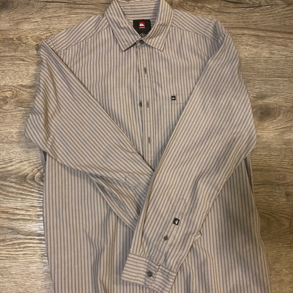 Medium dark grey with lines Quicksilver long sleeve button up shirt